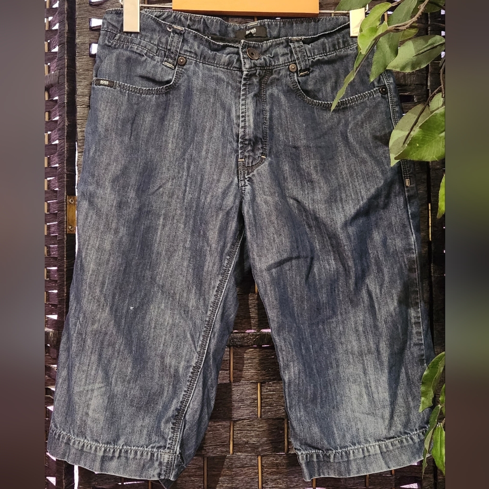 🌼 2/40🌼 Boss jean shorts